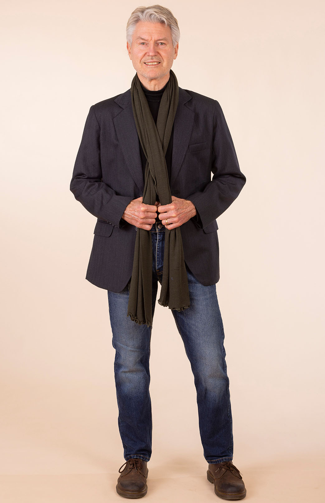 Obsidian Grey Herringbone Men's Superfine Merino Wool Herringbone Blazer Jacket with Silk Lining