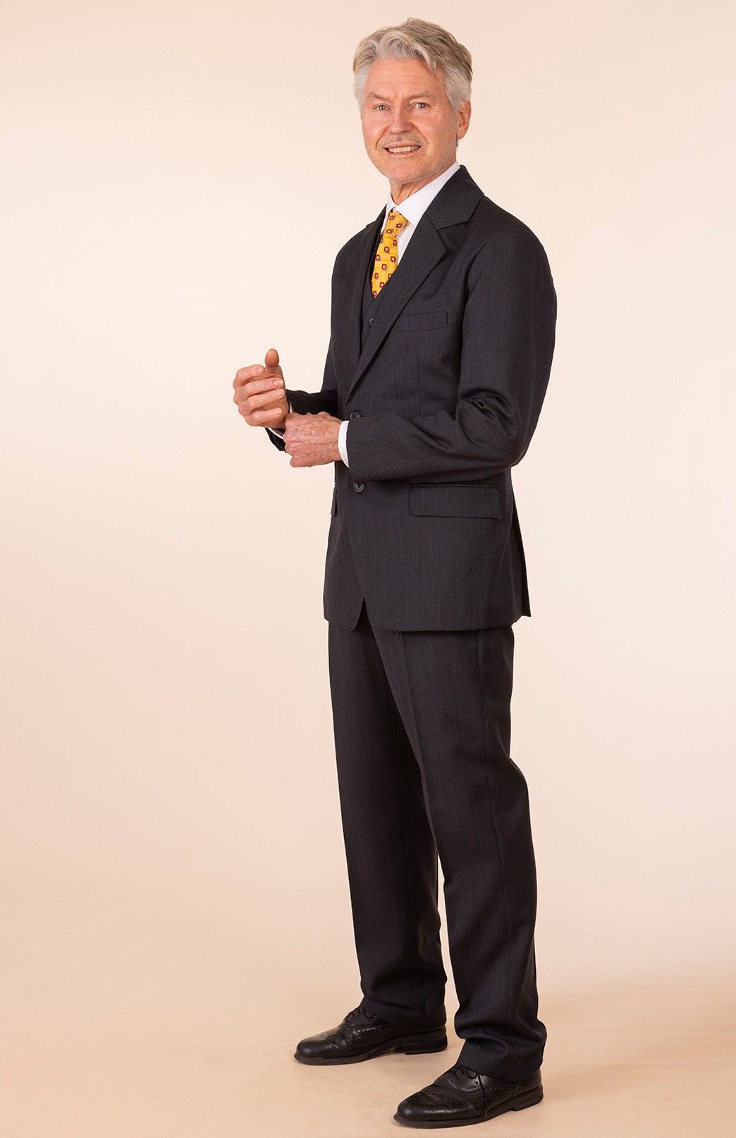 Obsidian Grey Herringbone Men's Superfine Merino Wool Herringbone Blazer Jacket with Silk Lining