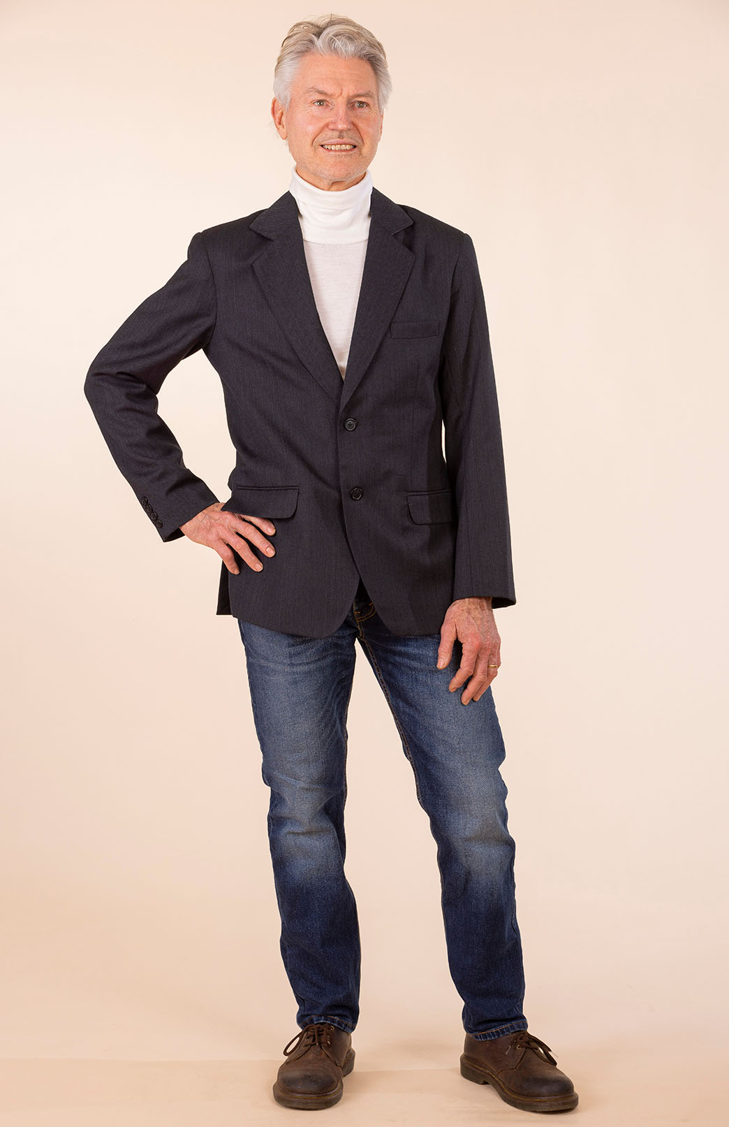 Obsidian Grey Herringbone Men's Superfine Merino Wool Herringbone Blazer Jacket with Silk Lining