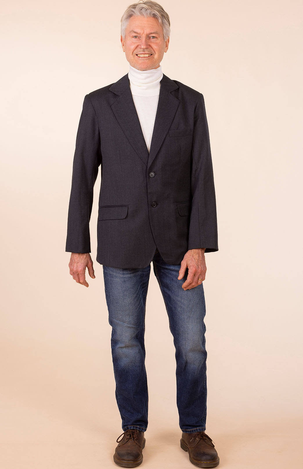 Obsidian Grey Herringbone Men's Superfine Merino Wool Herringbone Blazer Jacket with Silk Lining