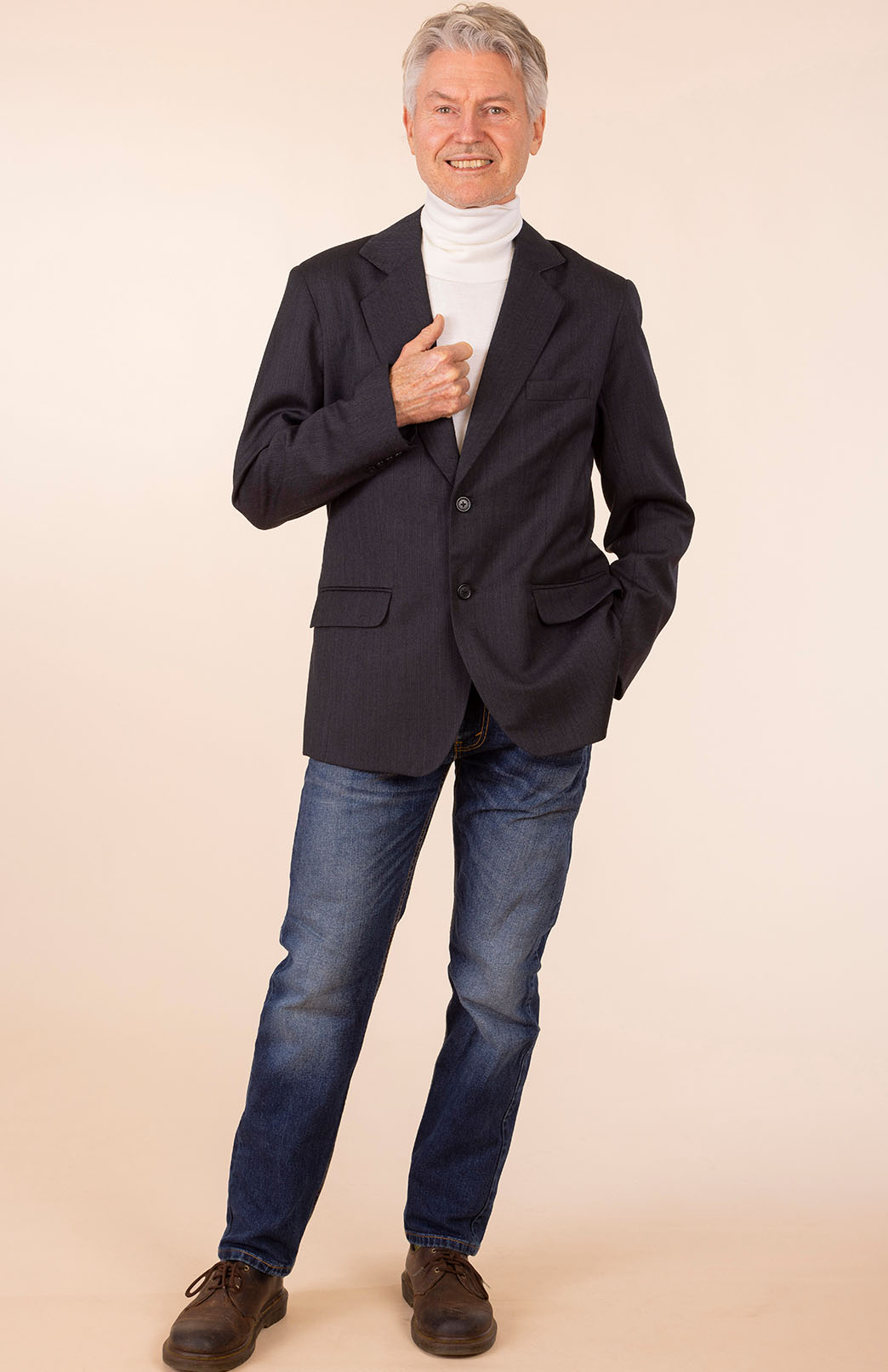 Obsidian Grey Herringbone Men's Superfine Merino Wool Herringbone Blazer Jacket with Silk Lining