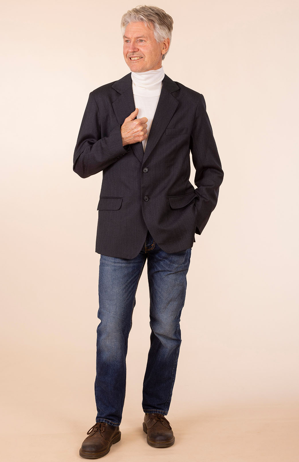 Obsidian Grey Herringbone Men's Superfine Merino Wool Herringbone Blazer Jacket with Silk Lining