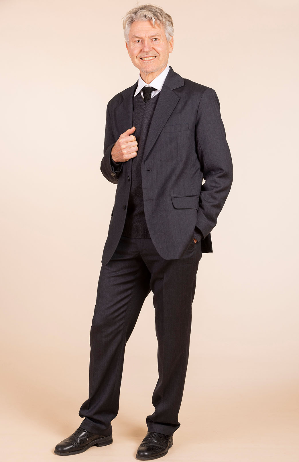 Obsidian Grey Herringbone Men's Superfine Merino Wool Herringbone Blazer Jacket with Silk Lining