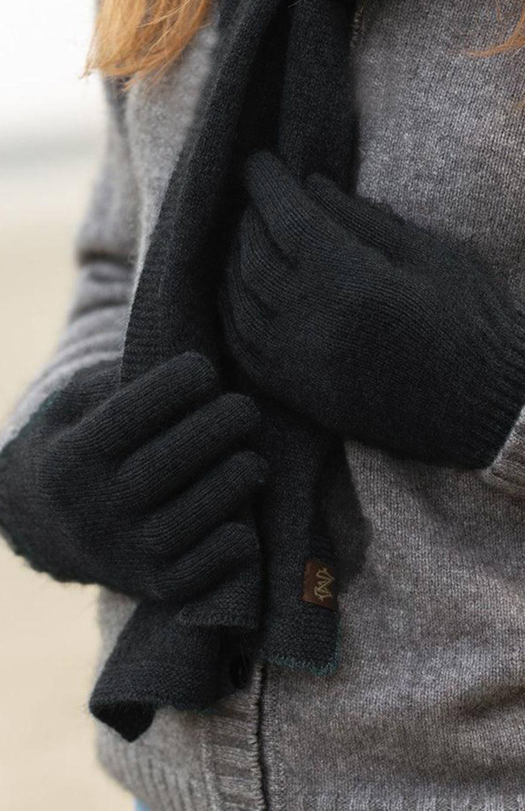 Black Unisex Merino Wool &amp; Possum Fur Gloves 