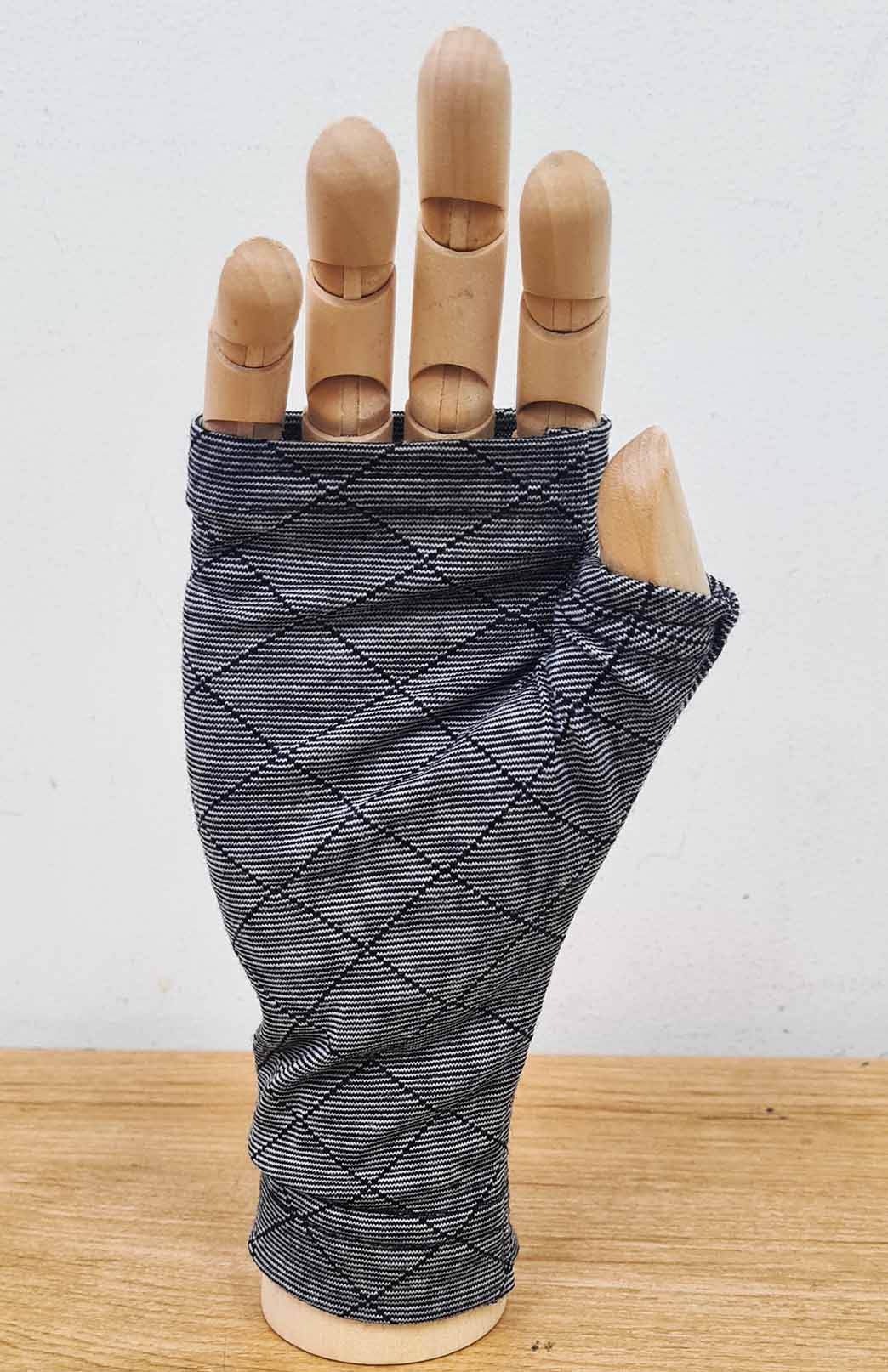 Black Diamond Merino Wool Thermal Fingerless Mittens