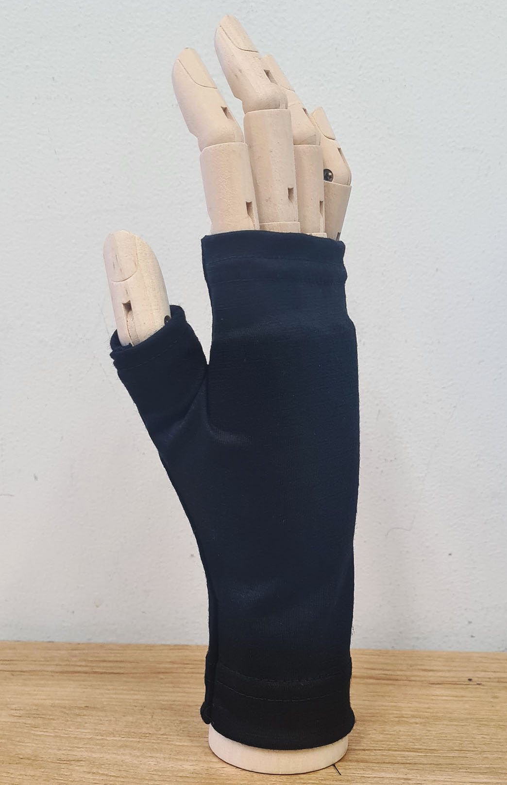 Black Merino Wool Thermal Fingerless Mittens