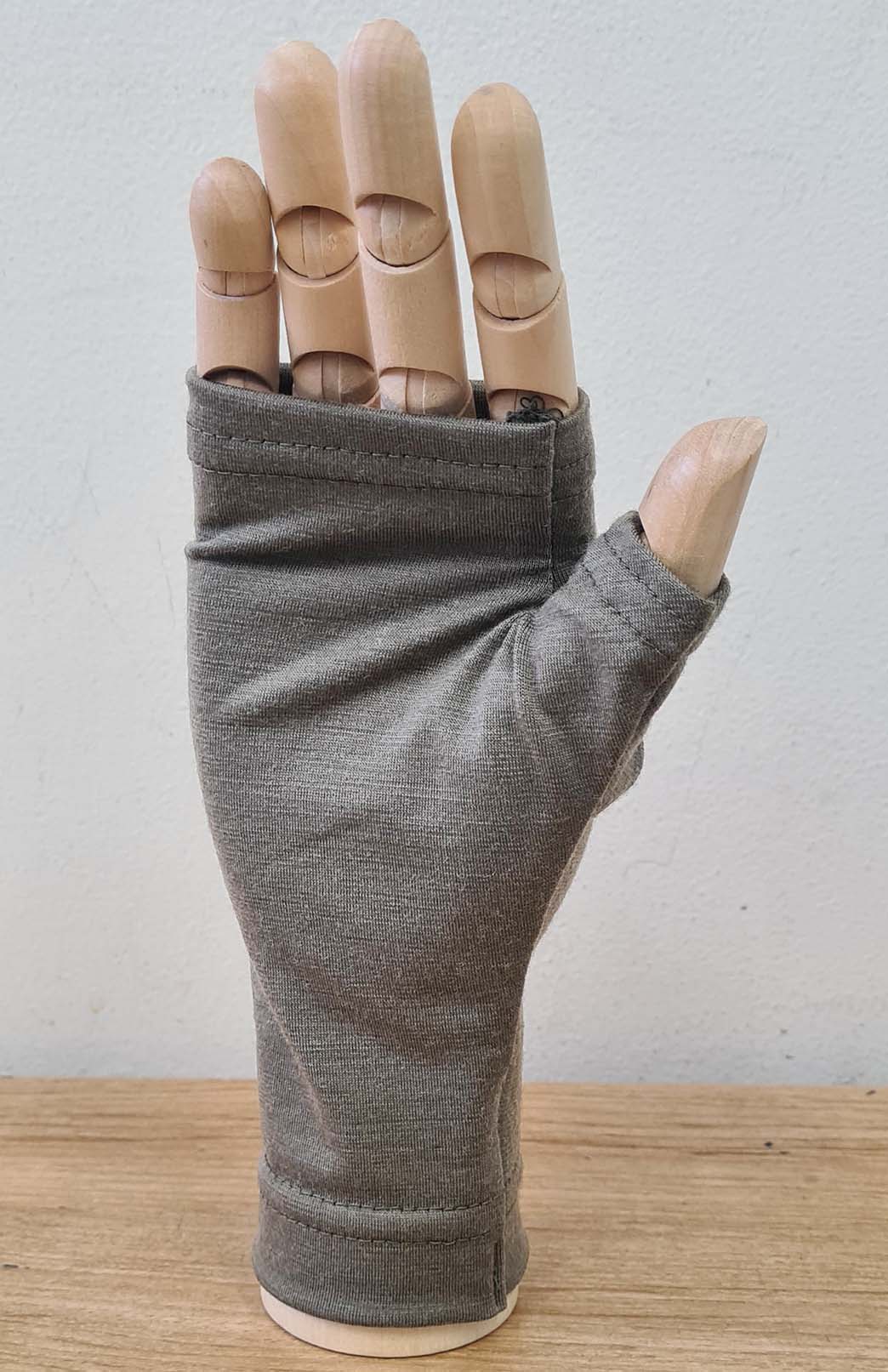 Gum Tree Green Merino Wool Thermal Fingerless Mittens