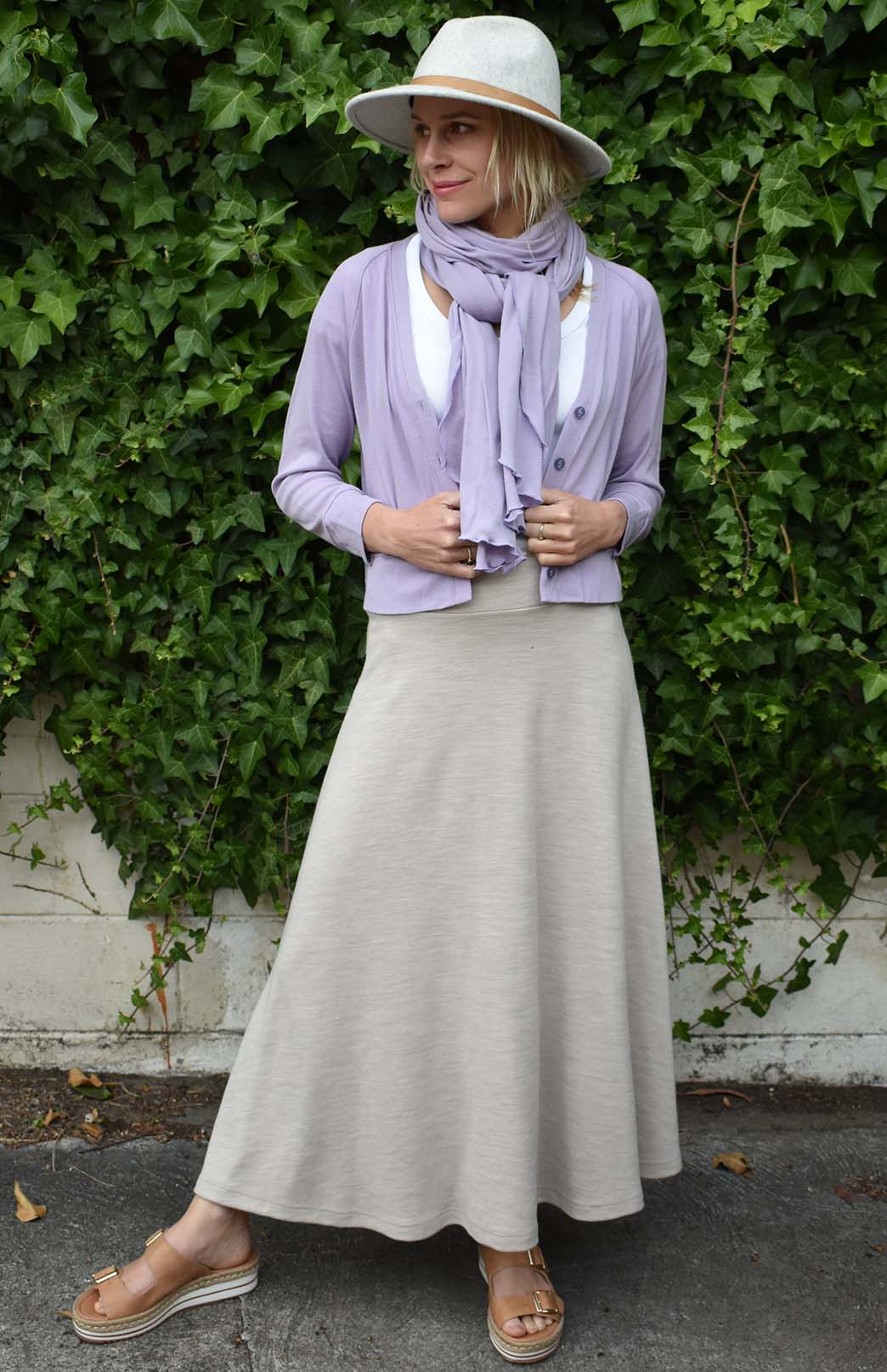 Soft Violet Purple Women's Cropped Cardigan with Raglan Sleeves