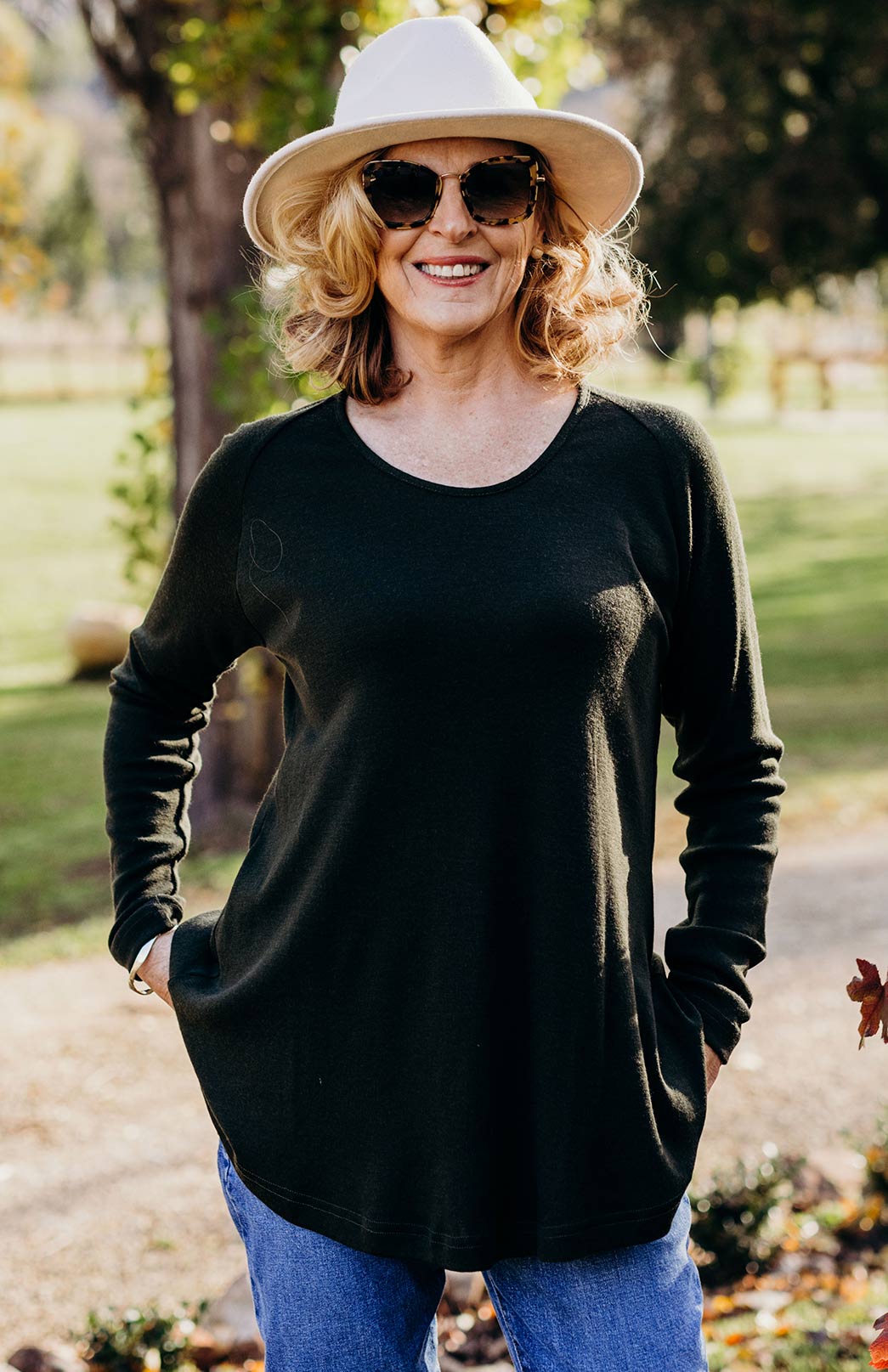 Kale Green Women's Merino Wool Long Sleeve Top with Raglan Sleeves