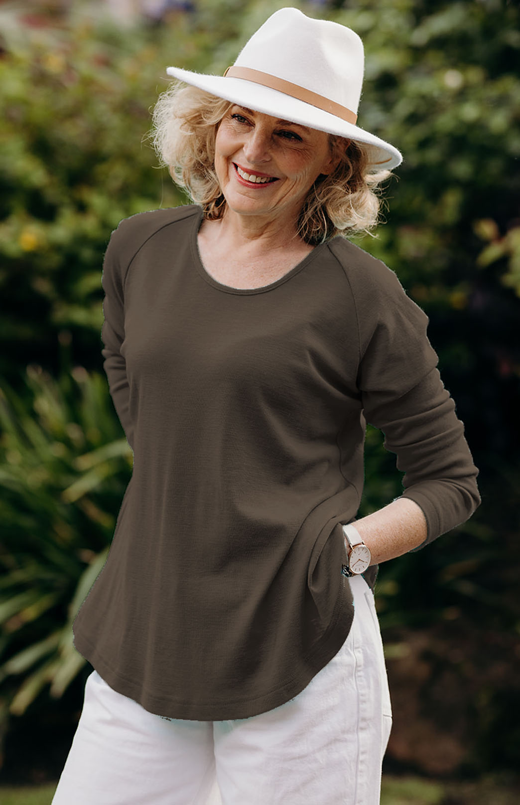 Chocolate Brown Women&#39;s Merino Wool Long Sleeve Top with Raglan Sleeves
