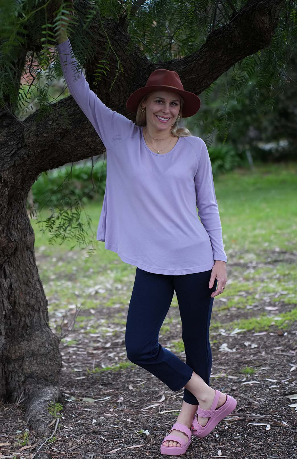 Soft Violet Purple Women&#39;s Merino Wool Long Sleeve Top with Raglan Sleeves
