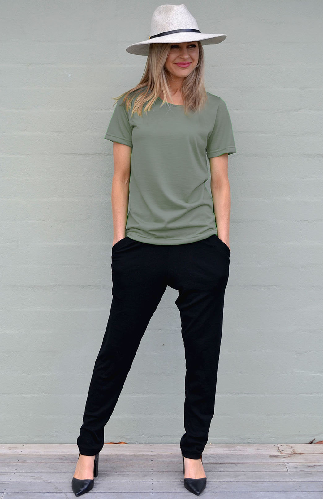 Gum Tree Green Women's Merino Wool Short Sleeve Round Neck T-Shirt Top
