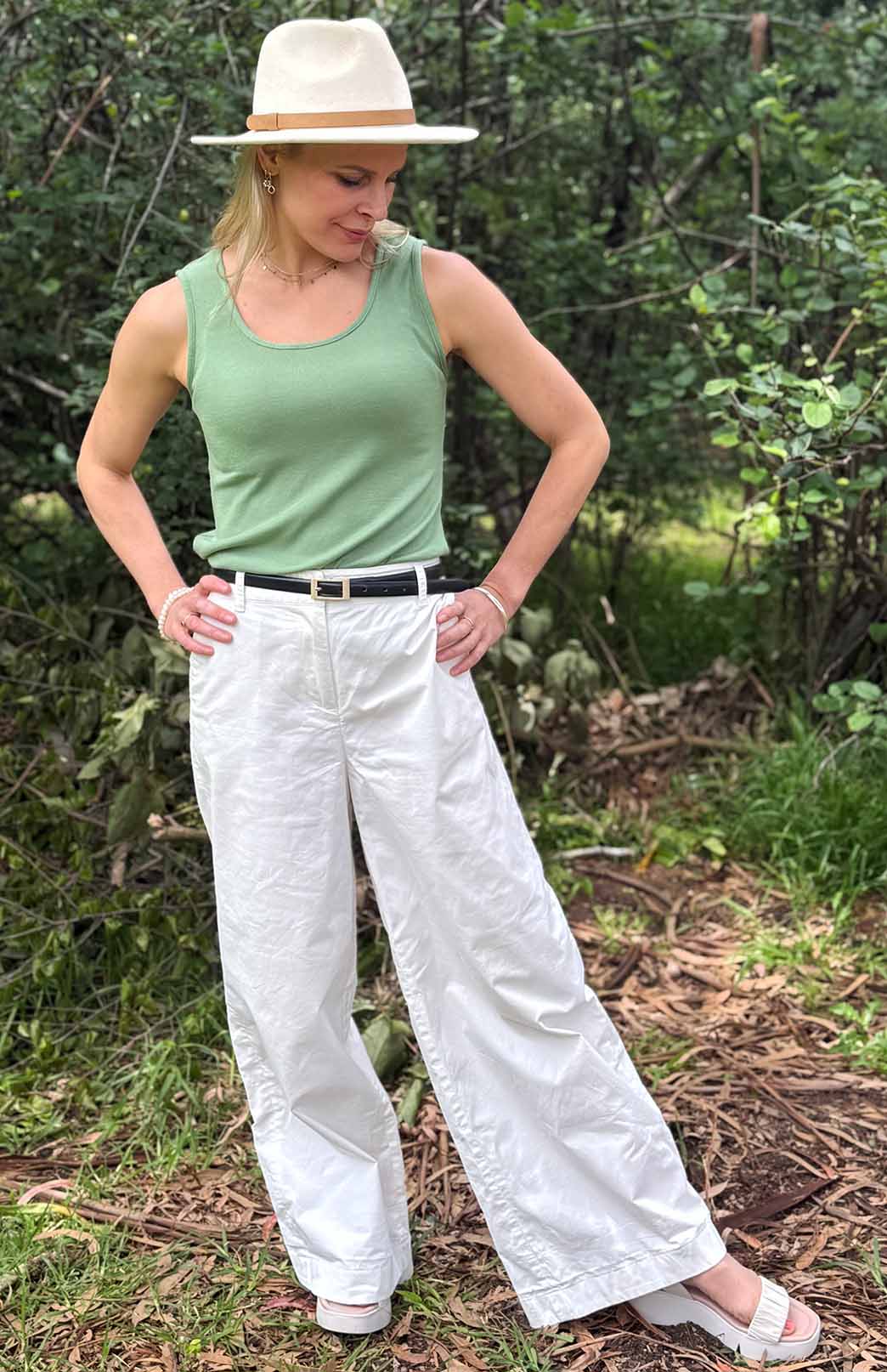 Matcha Green Women's Merino Wool Sleeveless Scoop Neck Top