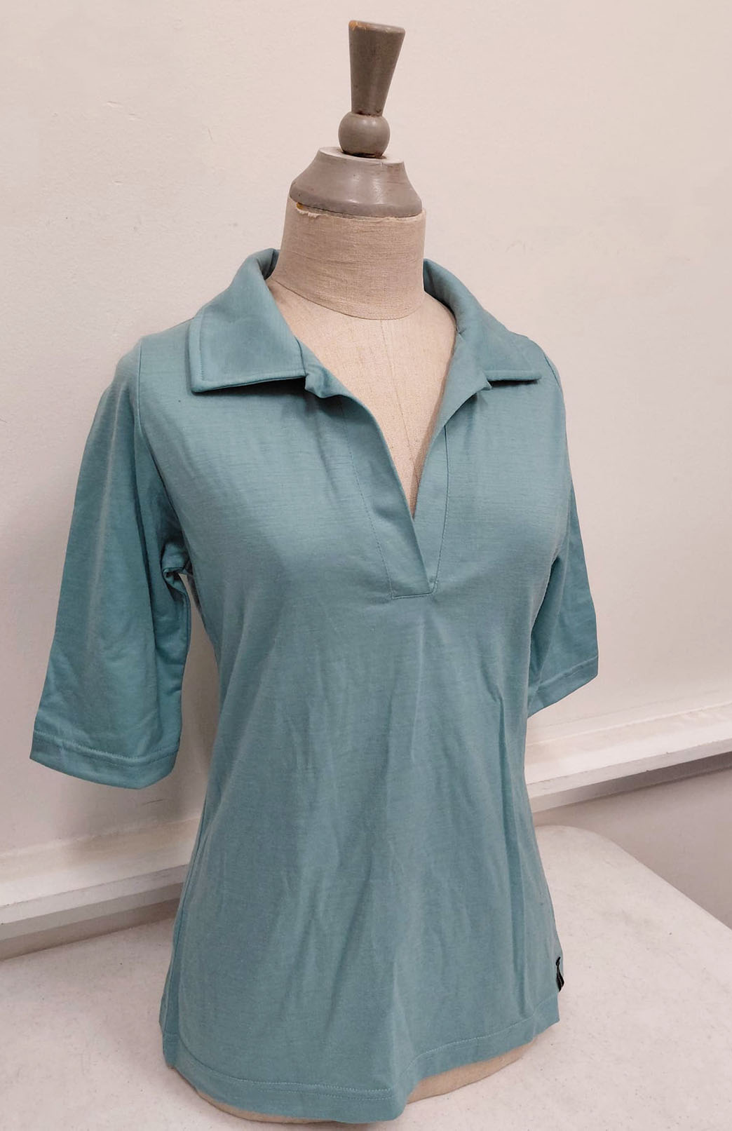 Spearmint Women's Merino Wool Collared 7/8 Sleeve Top with Buttons