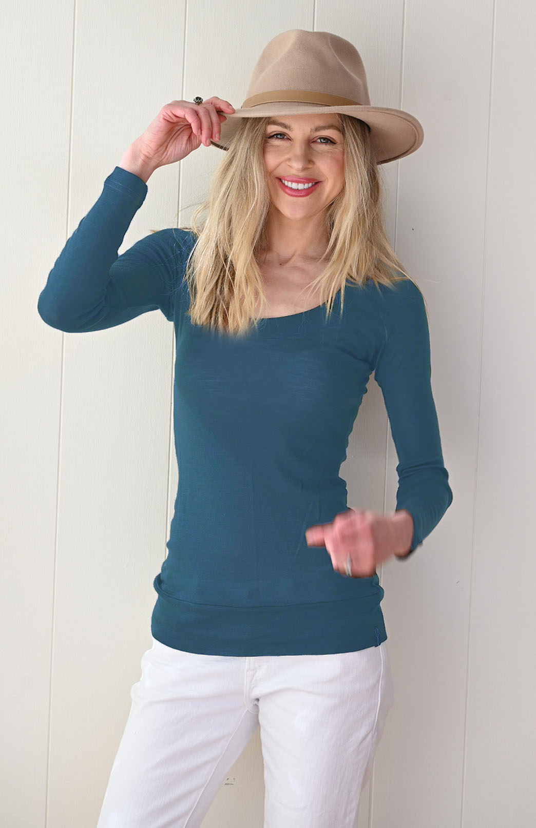 Black Women&#39;s Merino Wool Layering Top
