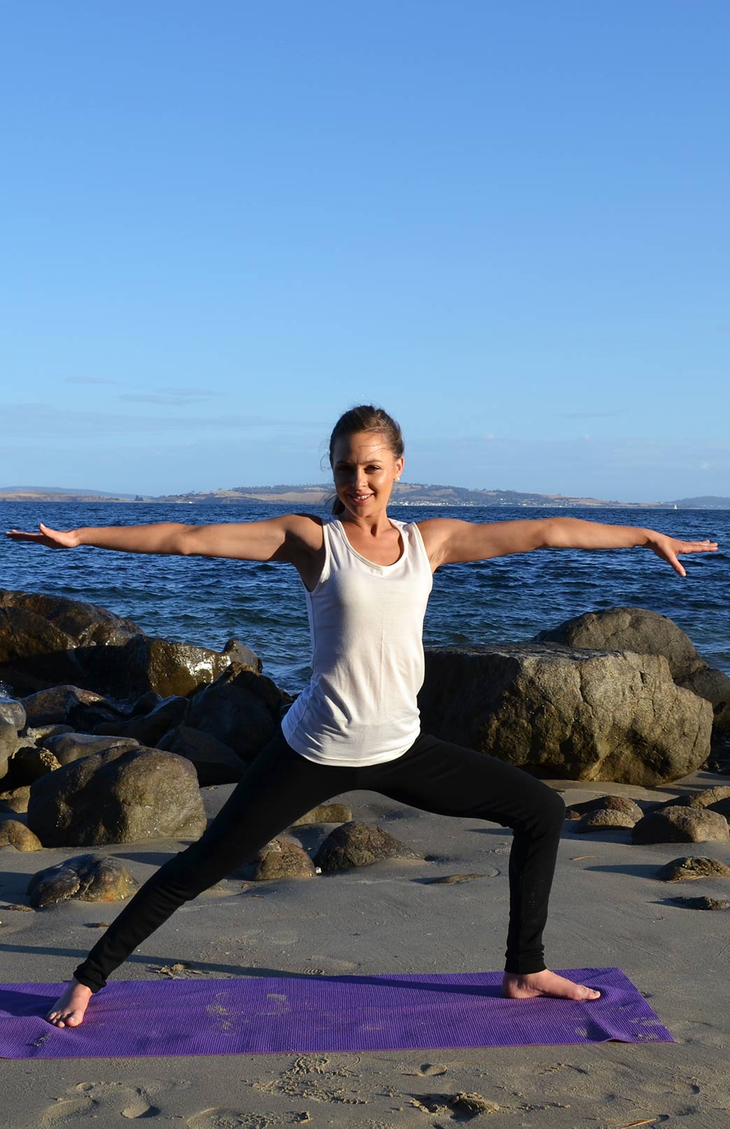 Black Women's 210g Merino Wool High Waisted Leggings &amp; Yoga Pants 