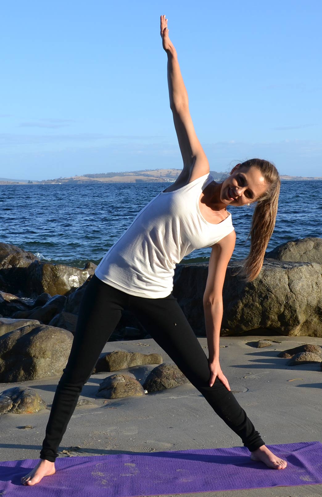 Black Women's 210g Merino Wool High Waisted Leggings &amp; Yoga Pants 