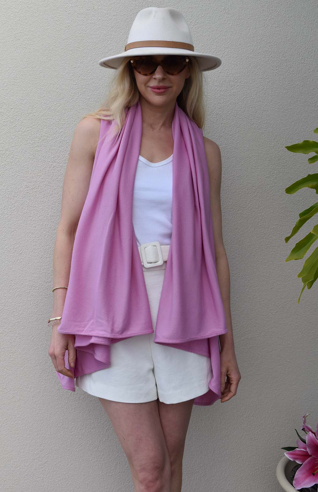 Crocus Pink Women's Merino Wool 220g Rib Sleeveless Wrap