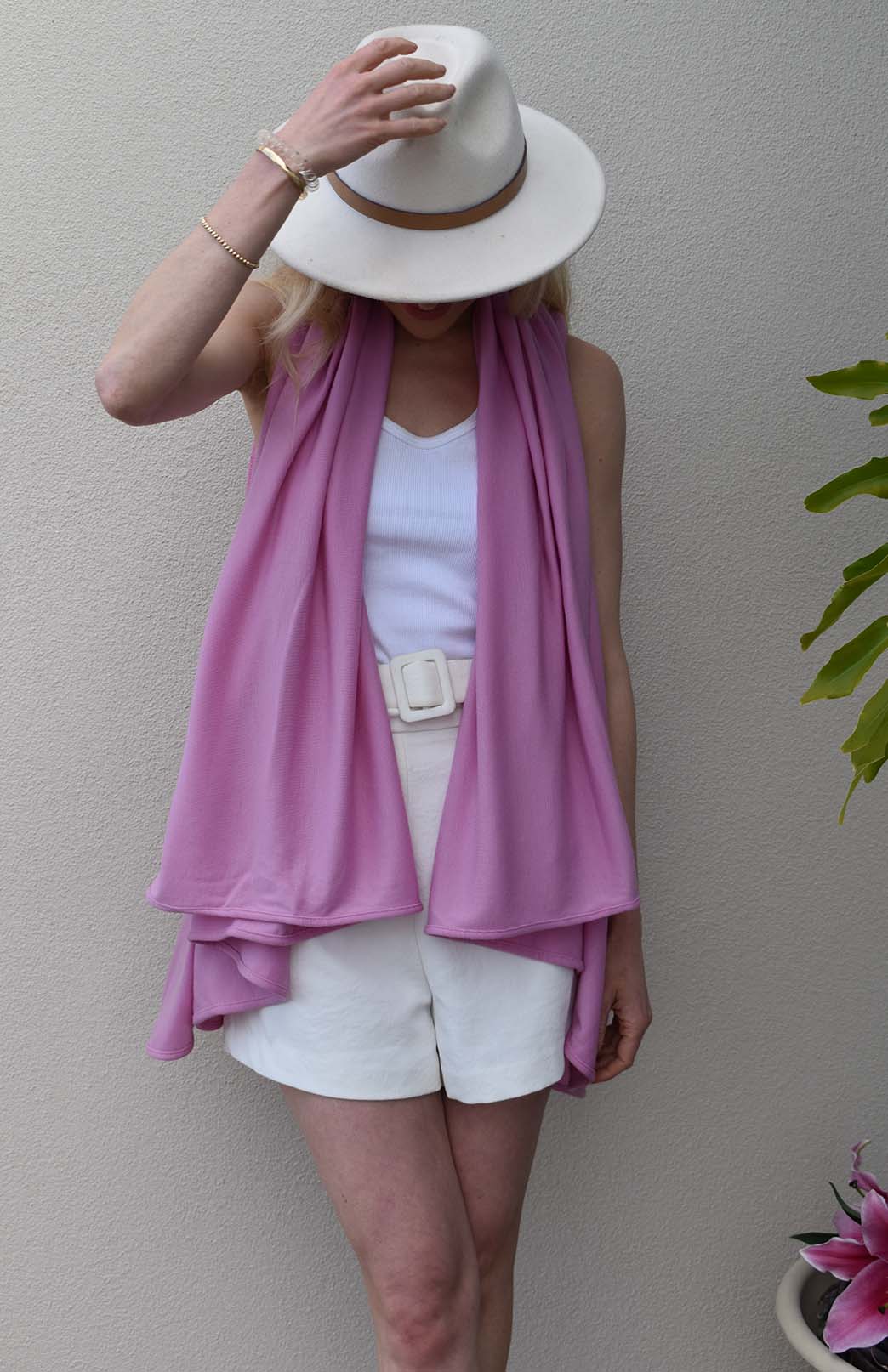 Crocus Pink Women's Merino Wool 220g Rib Sleeveless Wrap