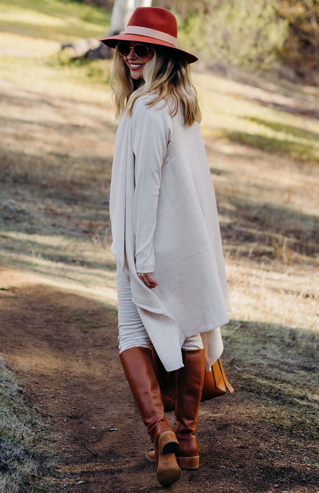 Oatmeal Women's Merino Wool Classic Knitted  Sleeveless Wrap