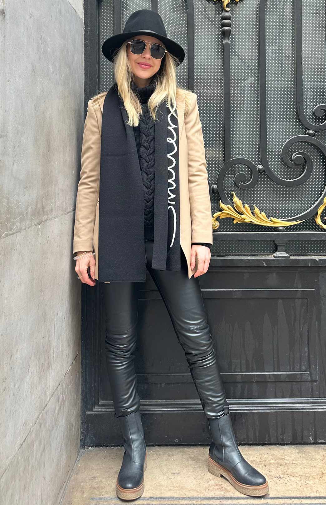 Black Smitten Merino Logo Fine Knit Scarf