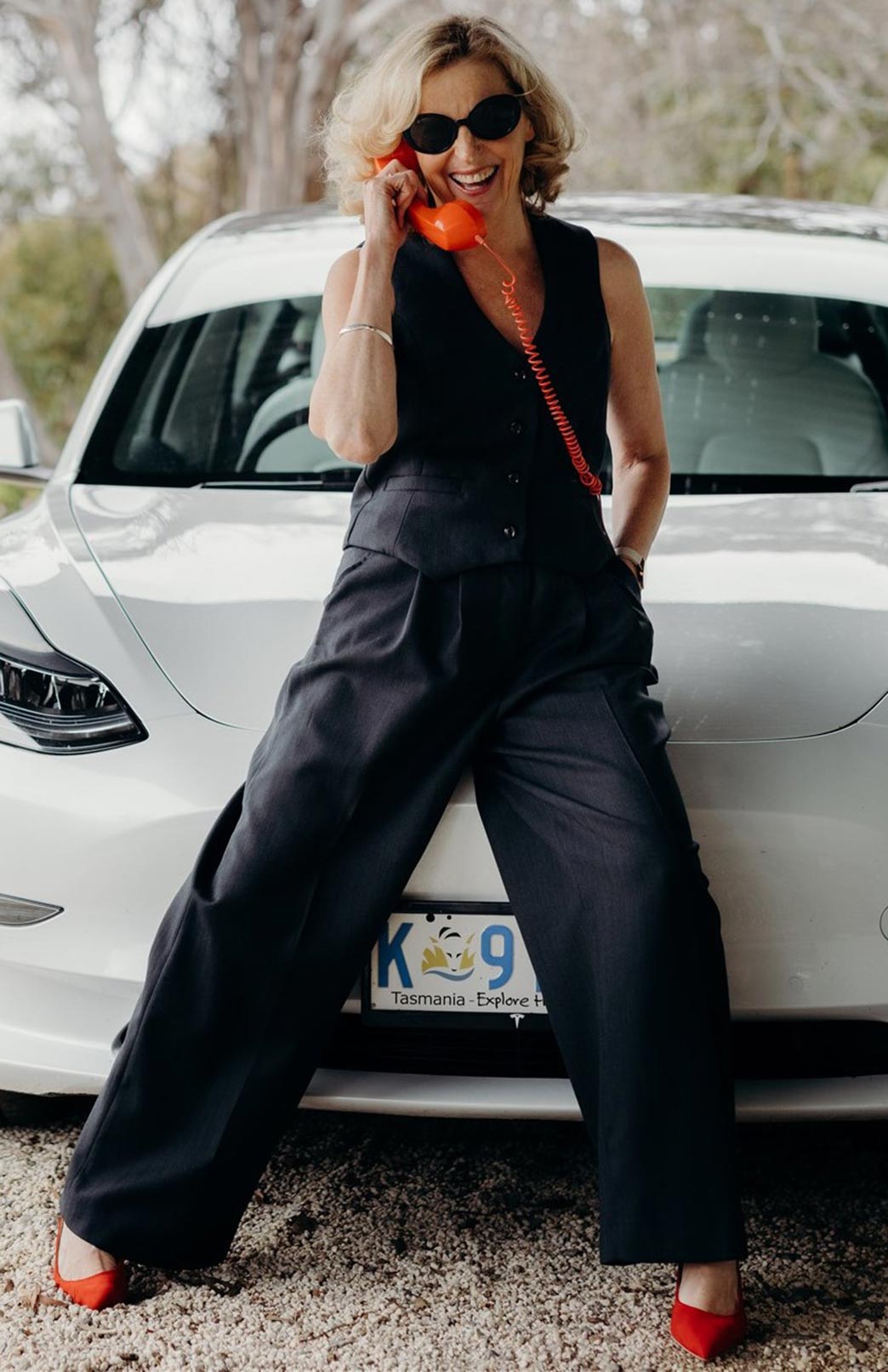 Obsidian Grey Herringbone Women's Superfine Merino Wool Herringbone Wide Leg Pleated Pants 