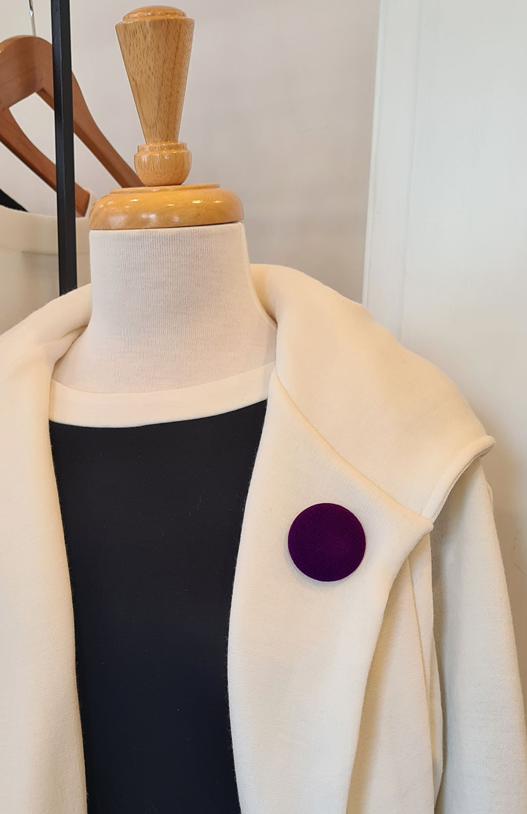 Aubergine Purple Women's Merino Wool Magnetic Button Brooch