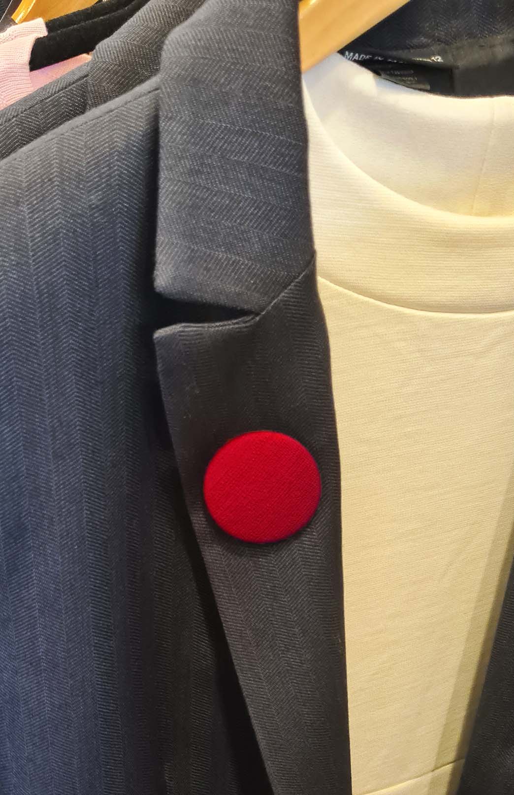 Brooch Colour: Chilli Red Merino Wool Cape with Magnetic Button Neck Fastening 