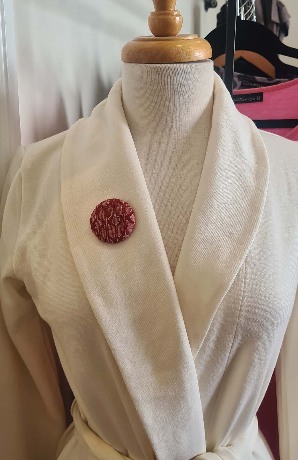 Red Keyhole Women's Merino Wool Magnetic Button Brooch