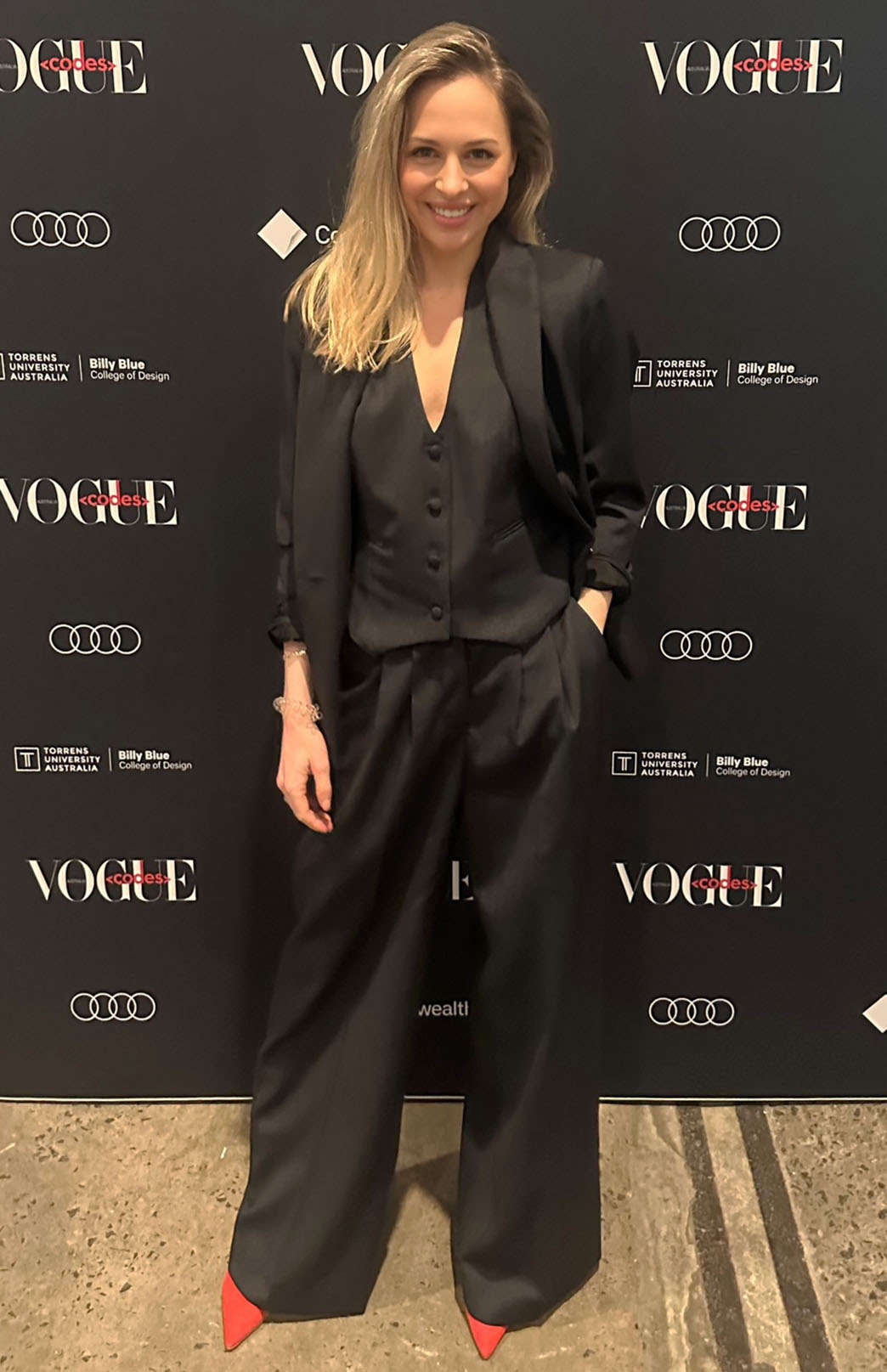 Obsidian Grey Herringbone Women's Superfine Merino Wool Herringbone Wide Leg Pleated Pants 