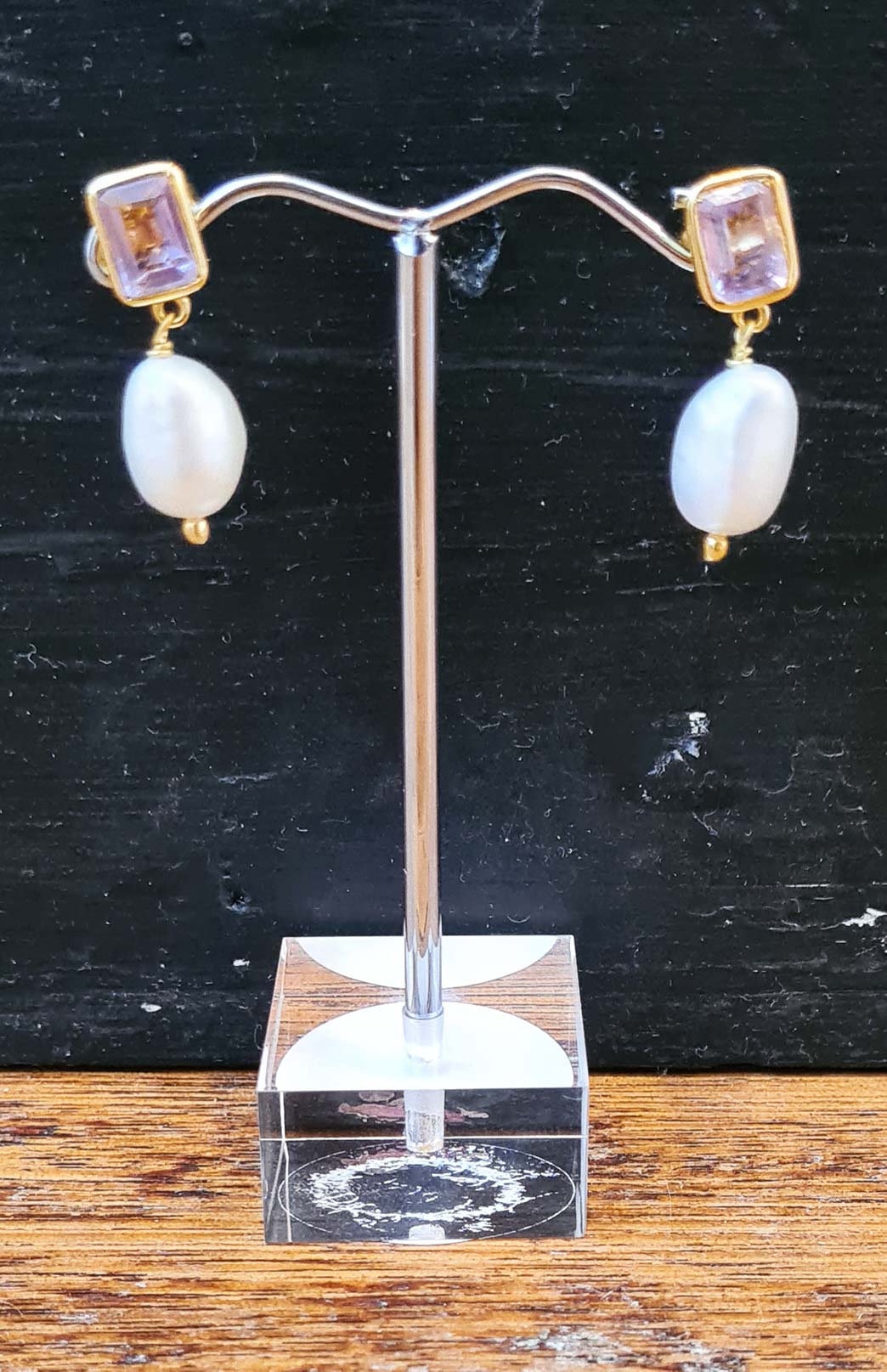 Lilac & Pearl Pearl Earrings