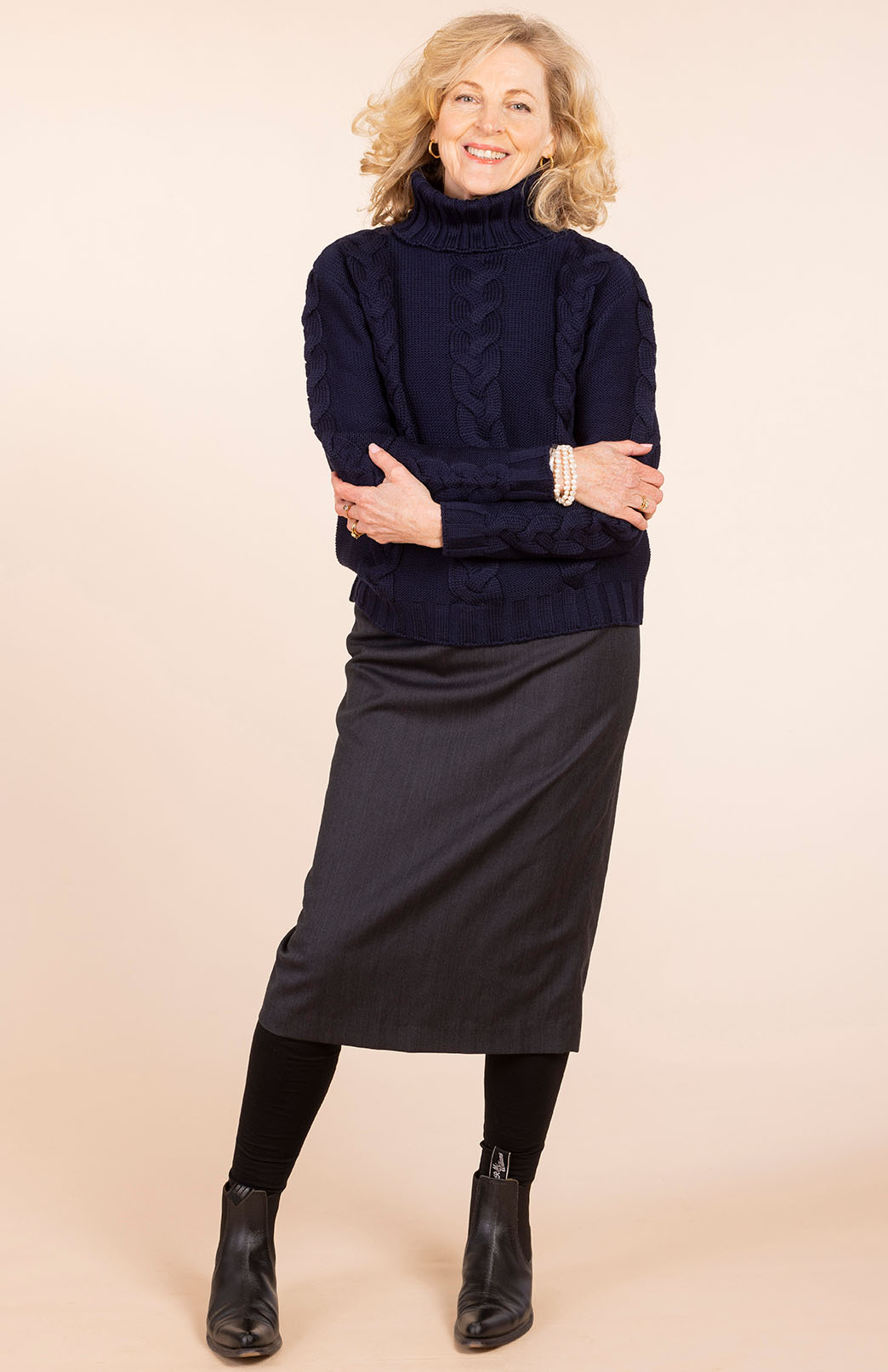 Obsidian Grey Herringbone Women&#39;s Superfine Merino Wool Herringbone Pencil Skirt with Silk Lining
