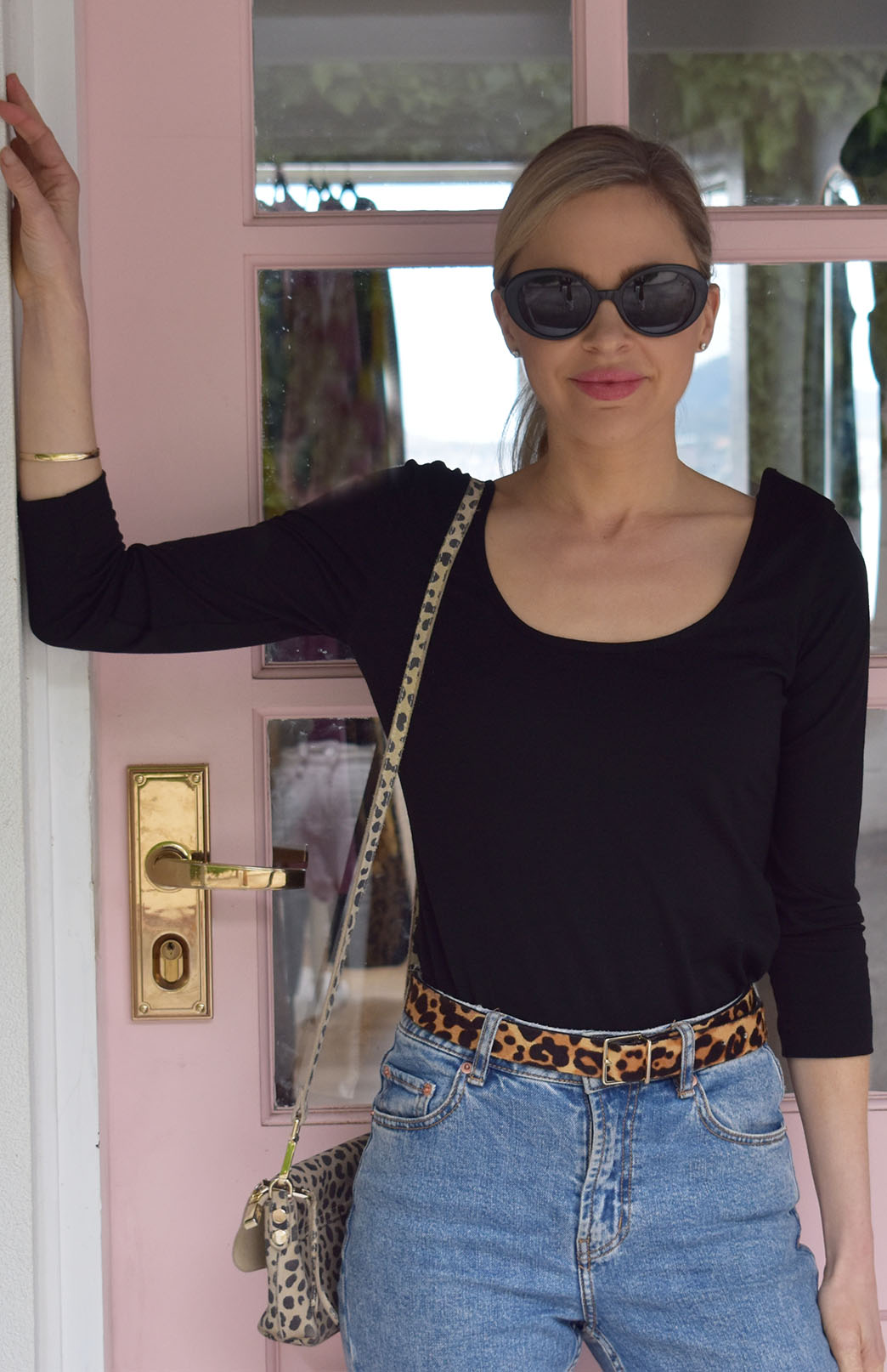 Black Women's Merino Wool Super Scoop Neck Fashion Top