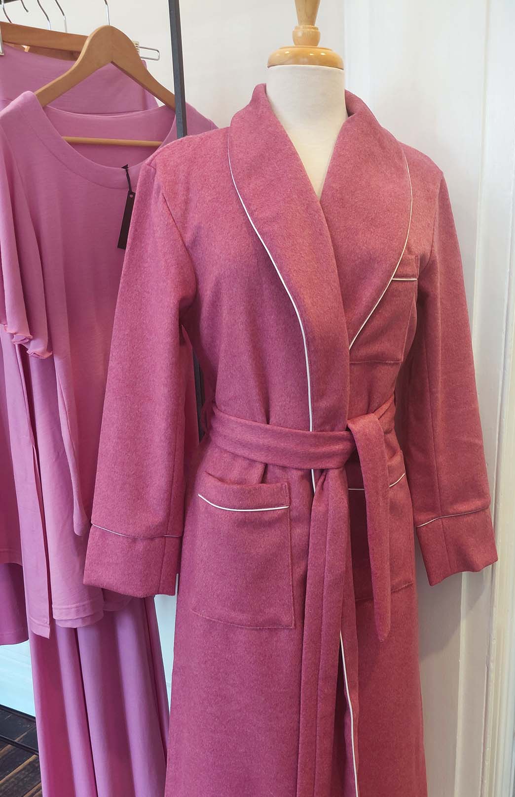 Pink Raspberry Marl Unisex Superfine Merino Wool and Cashmere Blend Traditional Dressing Gown