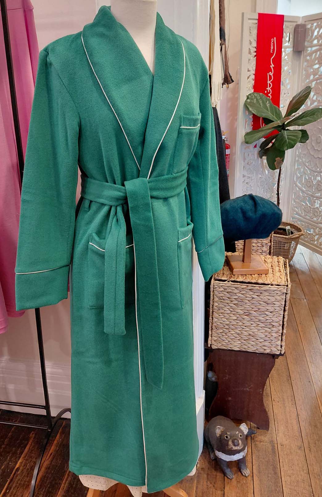 Soft Emerald Green Unisex Superfine Merino Wool and Cashmere Blend Traditional Dressing Gown