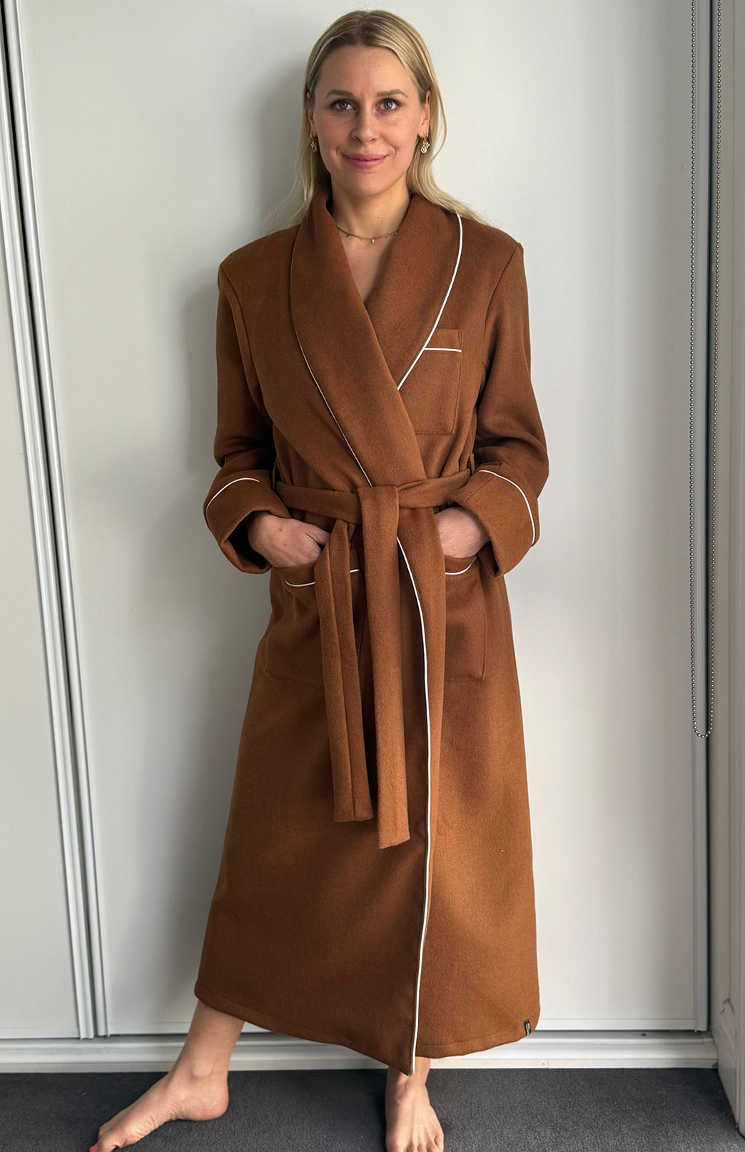 Caramel Unisex Superfine Merino Wool and Cashmere Blend Traditional Dressing Gown