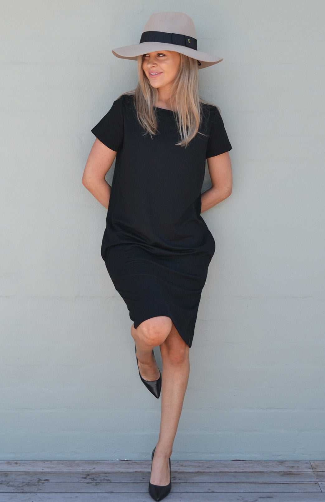 Black Women's Merino Wool Shift Dress with Short Sleeves
