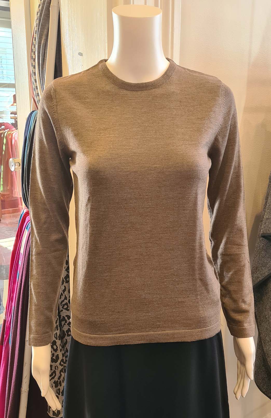 Malt Chocolate Brown - Round Neckline Women's Long Sleeve Classic Knitted Merino Wool Top