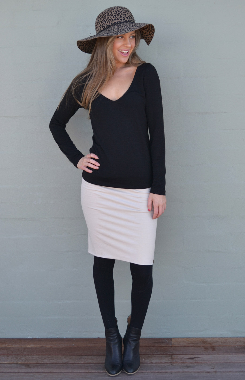 Black Women's Merino Wool Rib Top with V Neckline