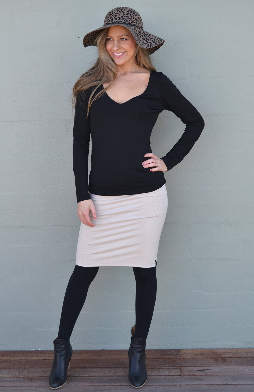 Black Women's Merino Wool Rib Top with V Neckline