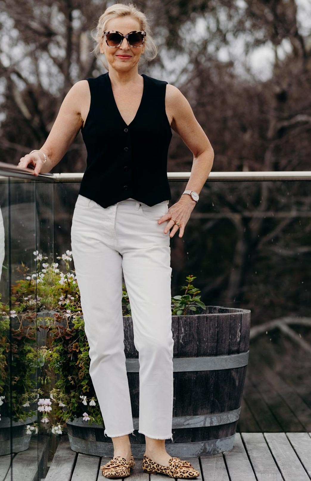 Black Women's Merino Wool Sleeveless Waistcoat Vest