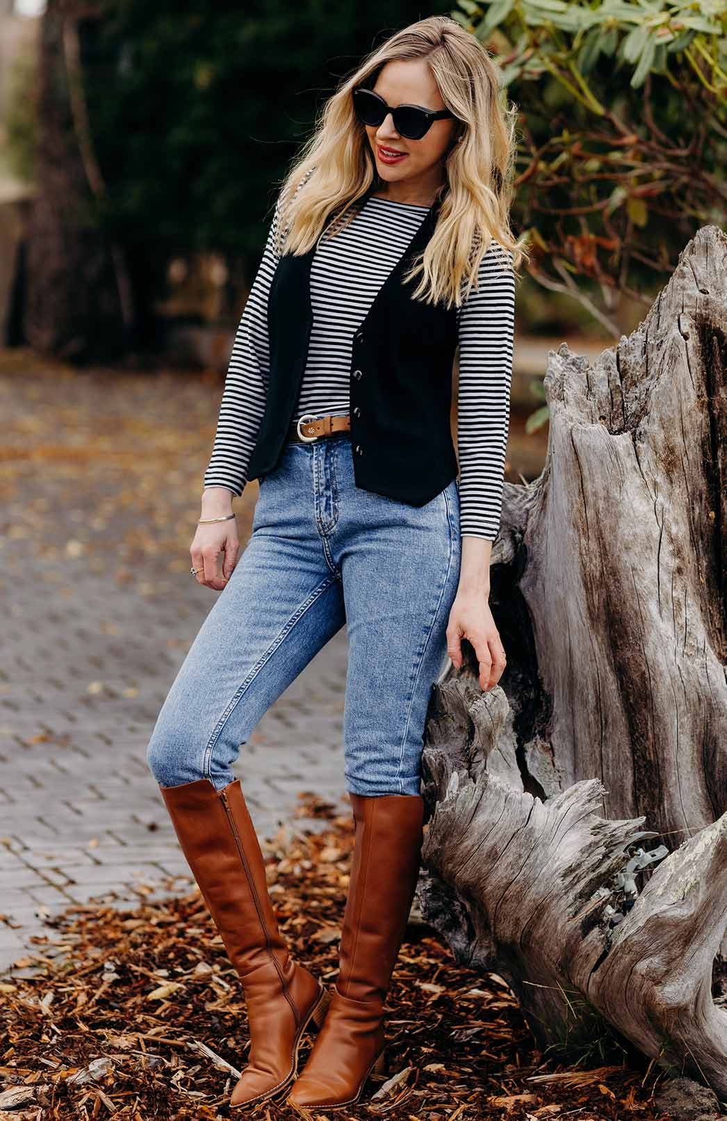 Black Women's Merino Wool Sleeveless Waistcoat Vest