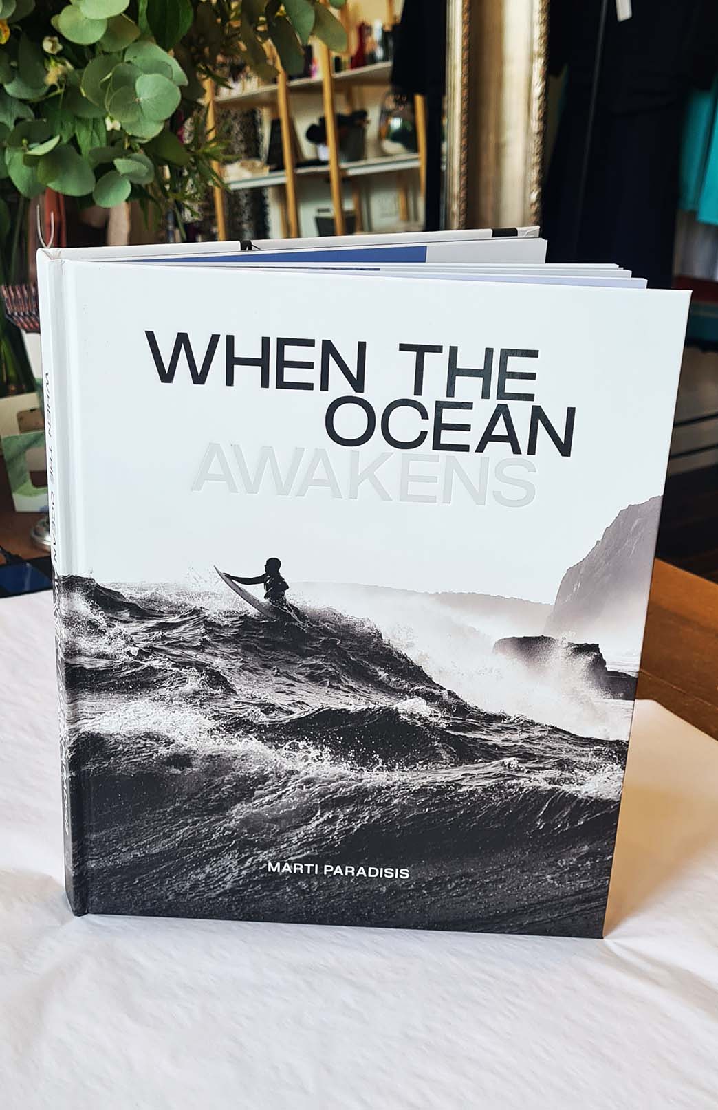 Hardcover Marti Paradisis Signed Copy Coffee Table Book Big Wave Surfing Tasmania 