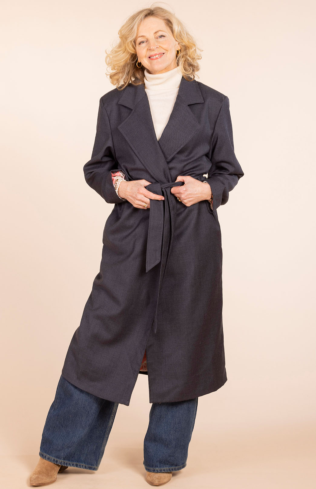 Obsidian Grey Herringbone Women&#39;s Superfine Merino Wool Herringbone Trench Coat
