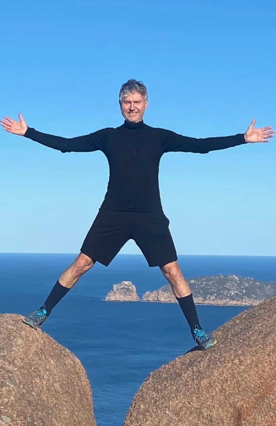 Black Men's Merino Wool Zip Neck Top