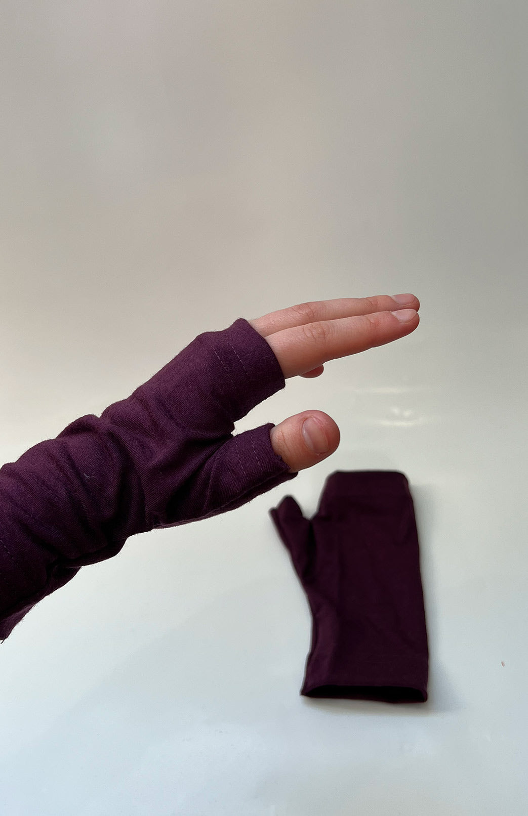 Aubergine Purple  Merino Wool Thermal Fingerless Mittens