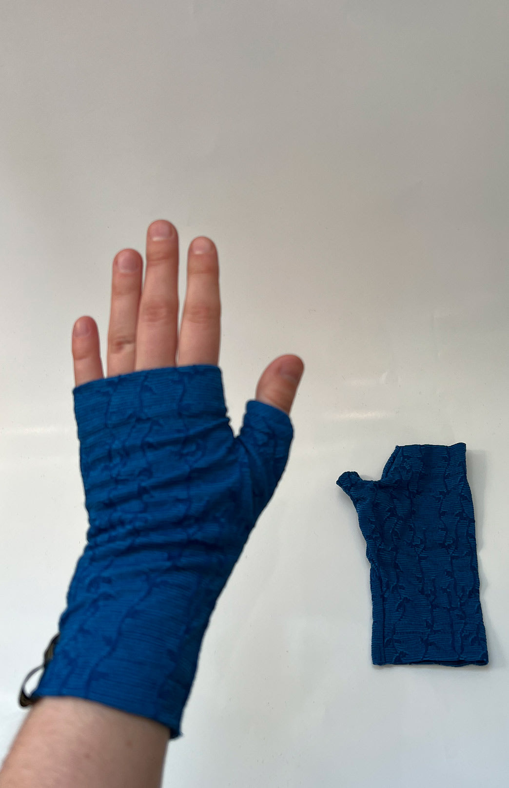 Azure Blue Vine Merino Wool Thermal Fingerless Mittens
