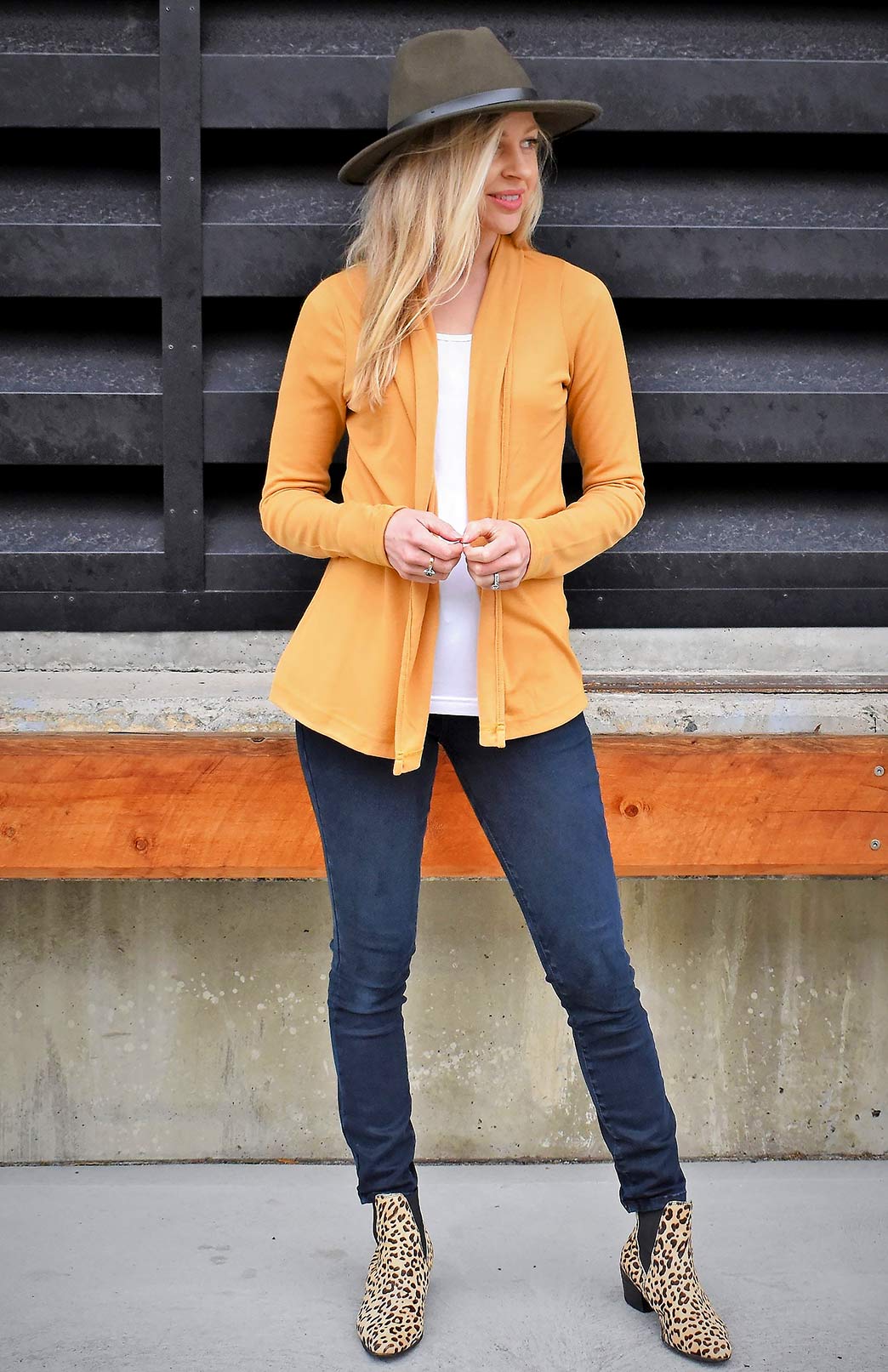 Street Style Dark Yellow Cardigan Shoes Mustard Cardigan Outfit