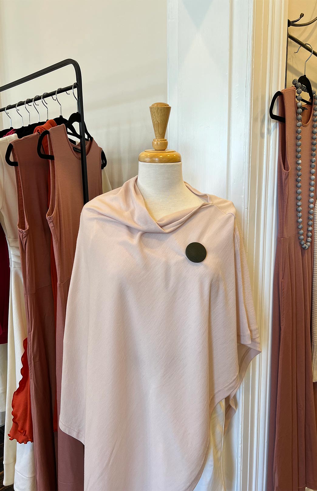 Smitten Button Brooch Women's Merino Wool Magnetic Button Brooch