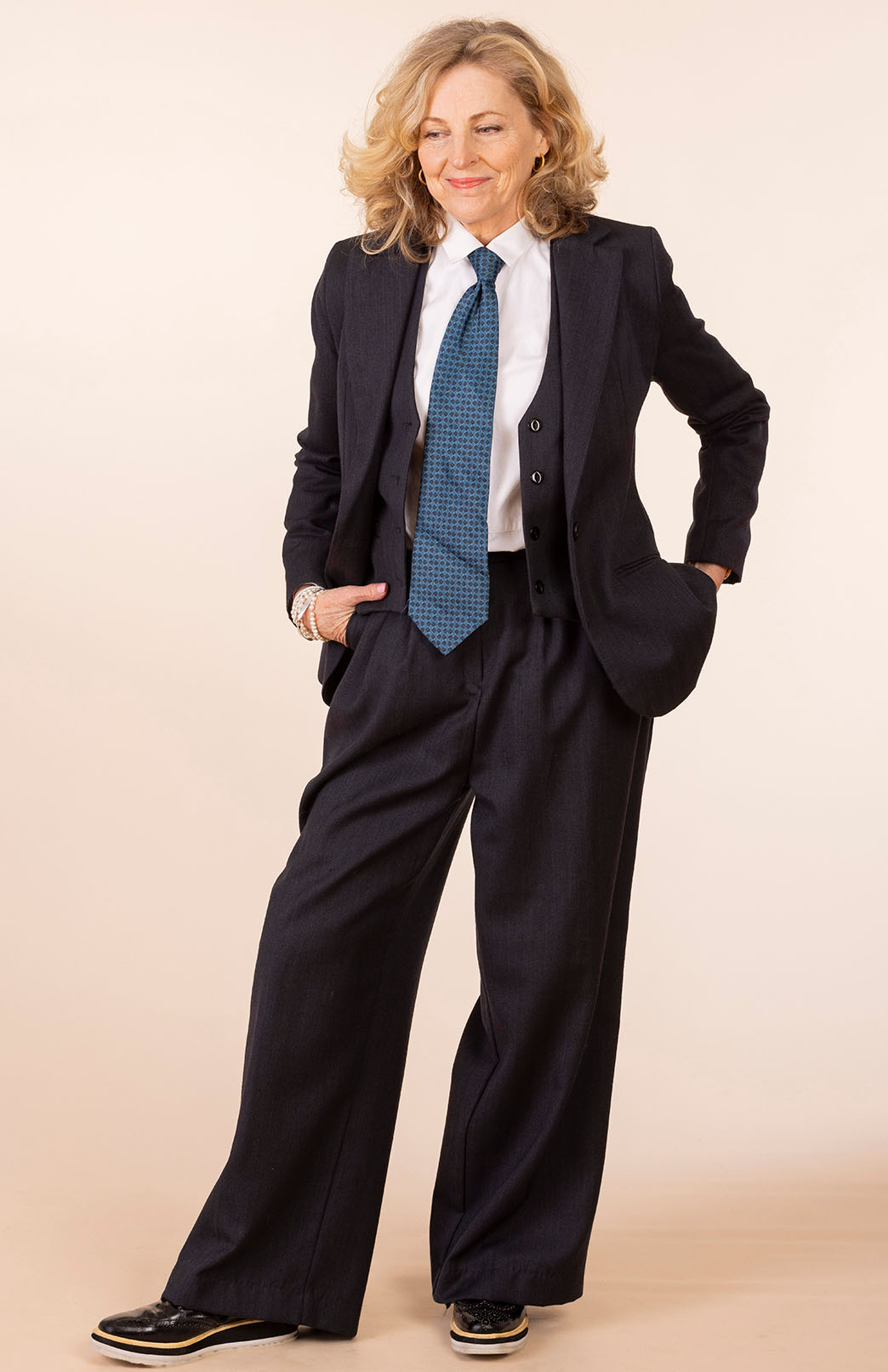 Obsidian Grey Herringbone Women's Superfine Merino Wool Herringbone Wide Leg Pleated Pants 